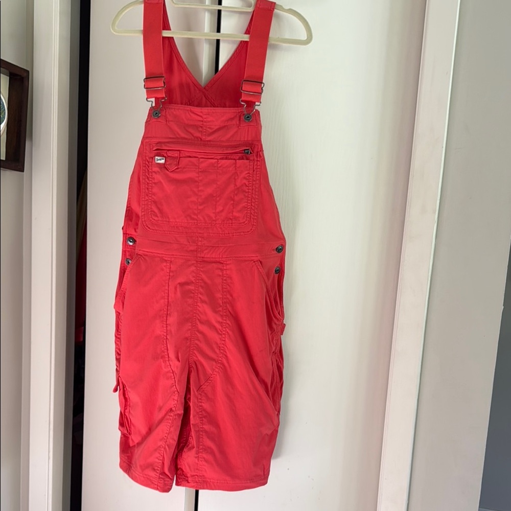 Duluth Trading Co gardening overall short